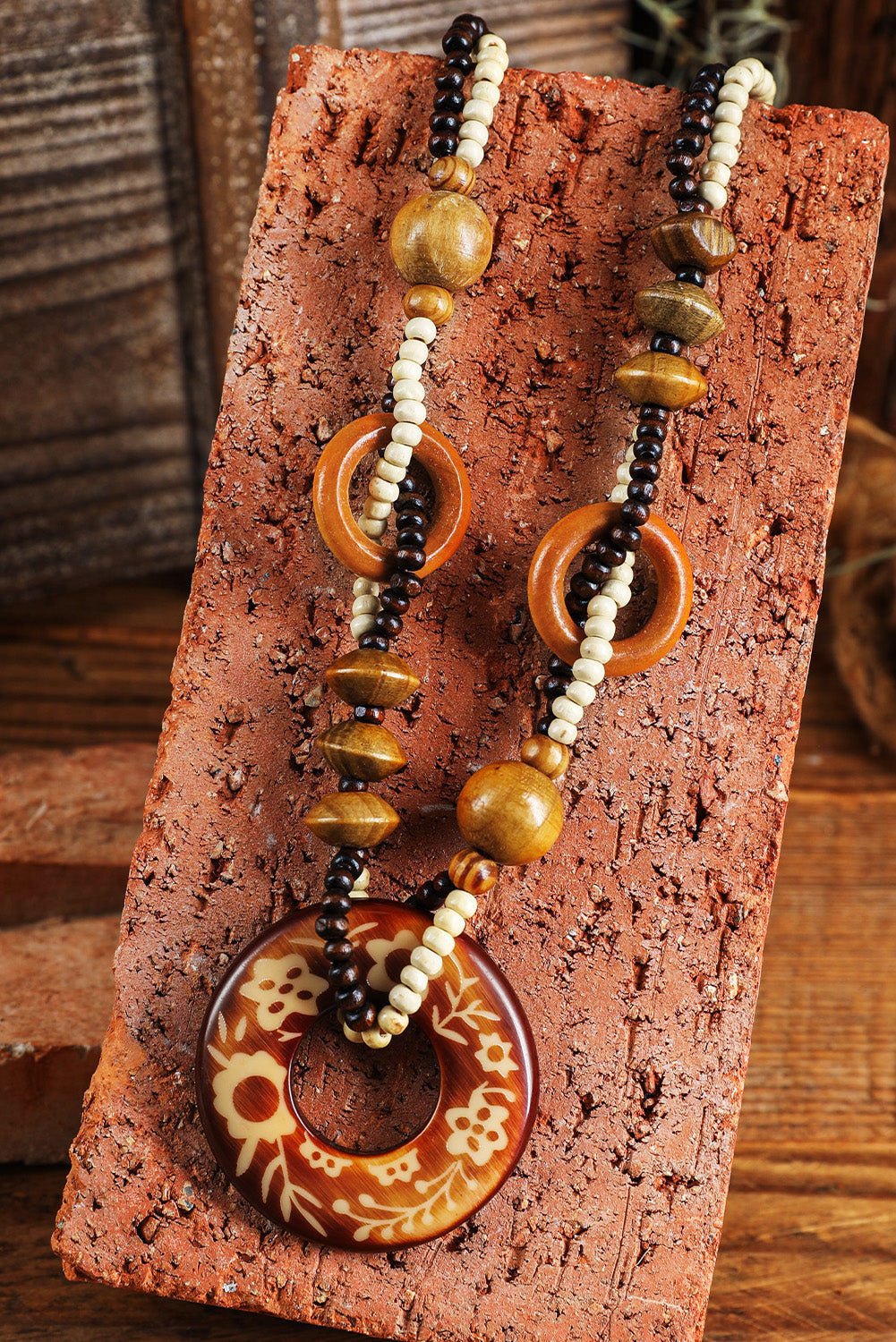 Brown Vintage Beaded Wooden Pendant Necklace - Image 4
